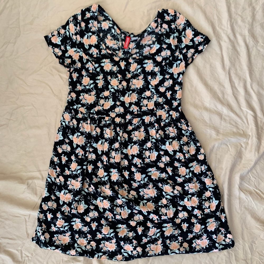 H&M Crinkle Floral Dress- ASO Teen Wolf
